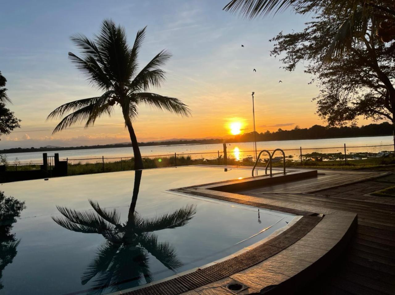 Hotel Lake Park Polonnaruwa Zewnętrze zdjęcie
