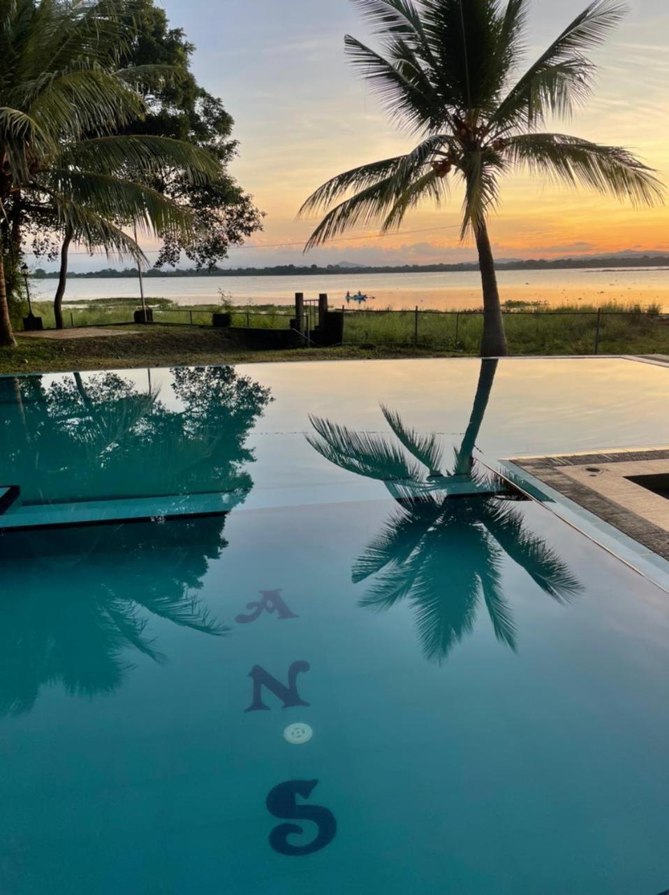 Hotel Lake Park Polonnaruwa Zewnętrze zdjęcie